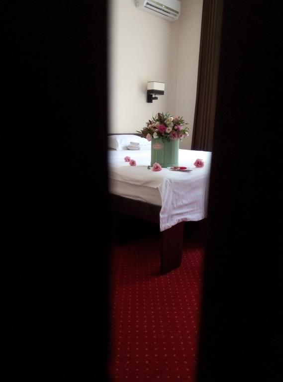 Hotel 12 Kharkov Ngoại thất bức ảnh