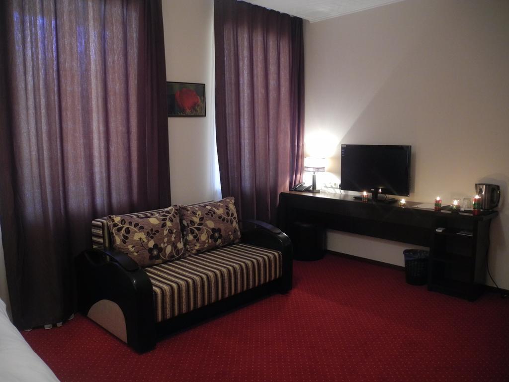 Hotel 12 Kharkov Ngoại thất bức ảnh